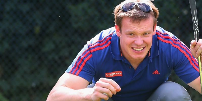 CelebriTee mit Felix Loch: Dur...