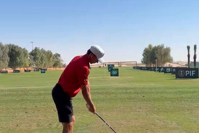 David Puig startet stark beim...