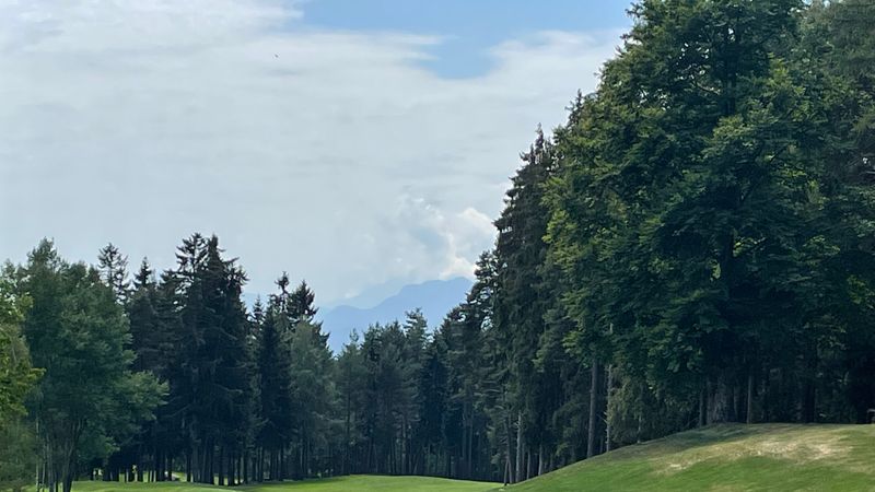 Golfen auf der Hochebene in Sü...