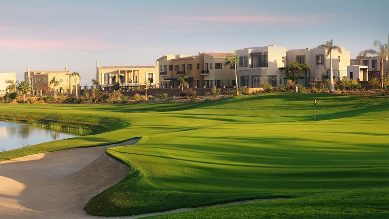 15 Turniere in sechs Ländern:...