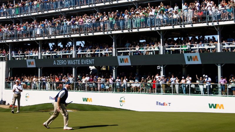 Kelce rockt das Stadionloch: N...