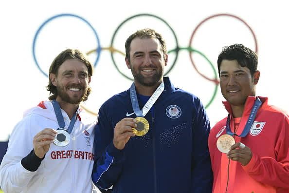 Scottie Scheffler gewinnt atem...