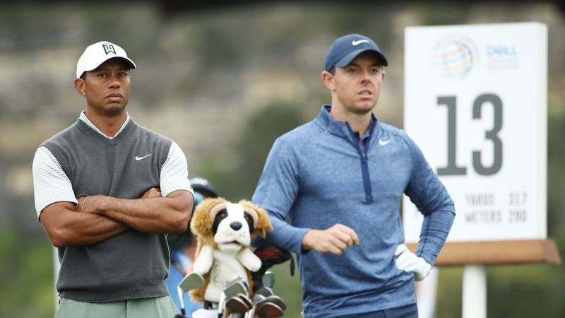 Tiger Woods tritt im Sonderfor...