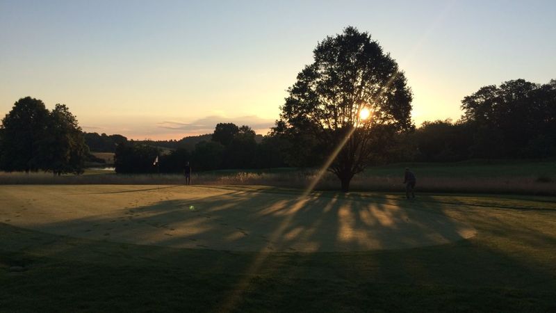 HULOPO IN STUTTGART 
Start um...