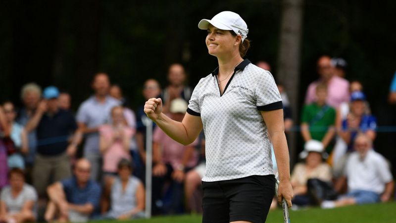 Women's British Open: Masson w...