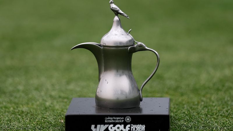 LIV Golf startet mit 4-Runden-...