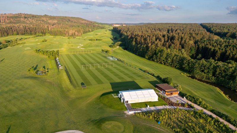 Die Strahlkraft: Golfresort We...