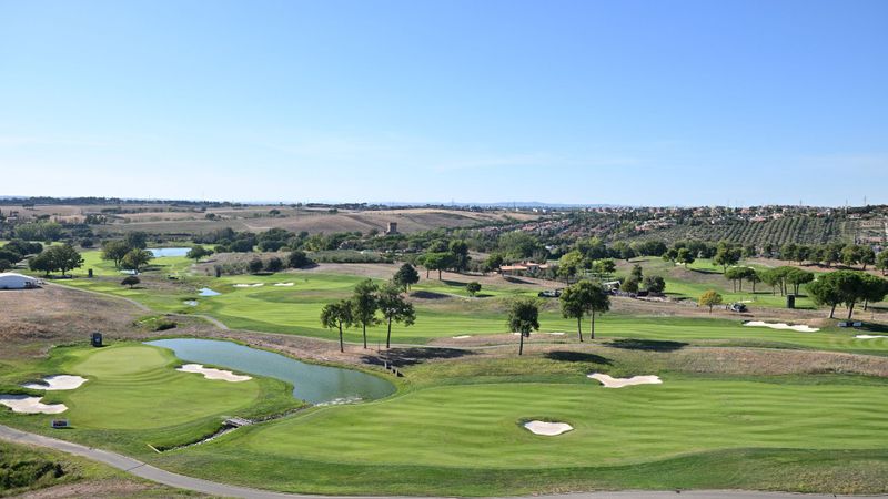 „Virtual Golf. Real Money“: Tr...