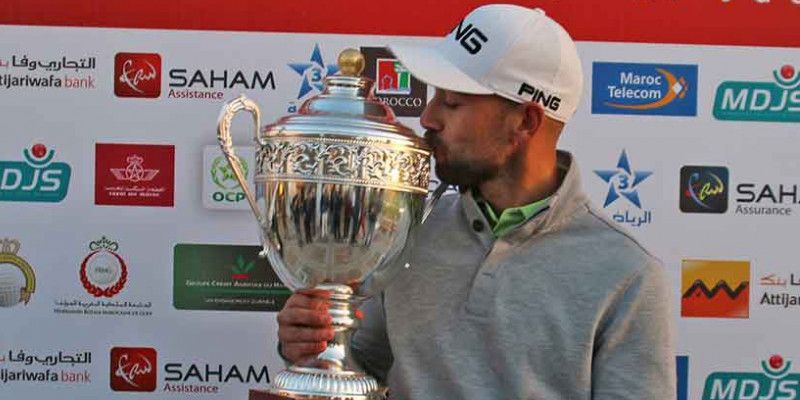 Pro Golf Tour: Robbie van West...