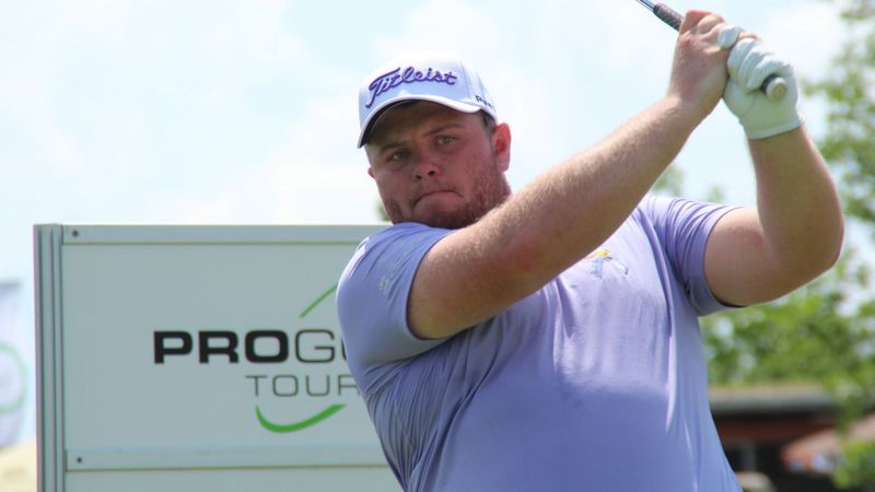 Pro Golf Tour: Amateur Vitek N...