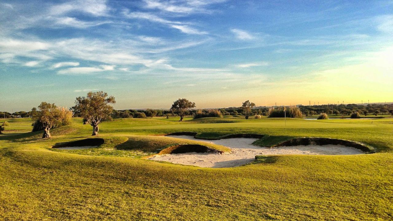 Villanueva Golf Resort