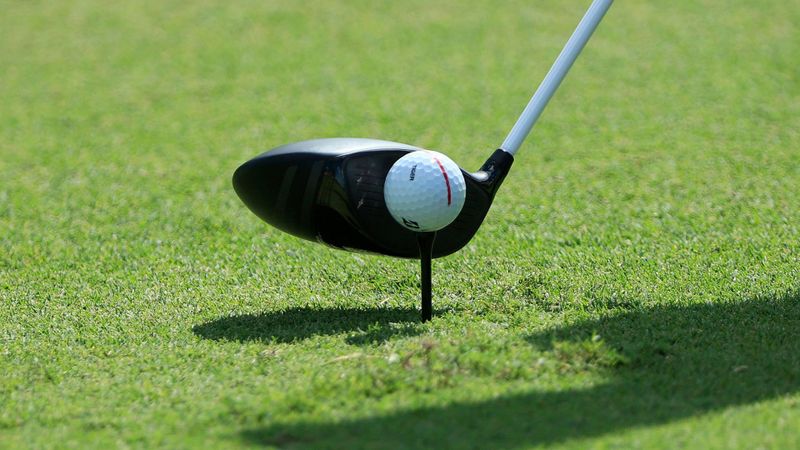 Heilige Kuh des Ballflugs wird...