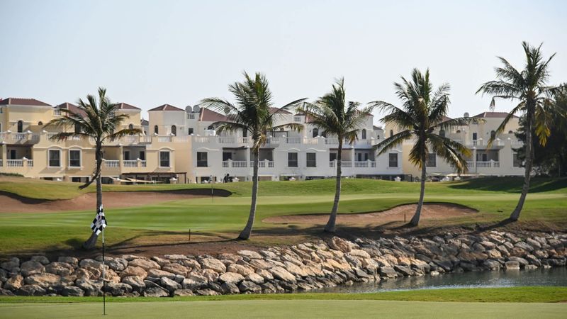 Moving Day in Ras al Khaimah b...