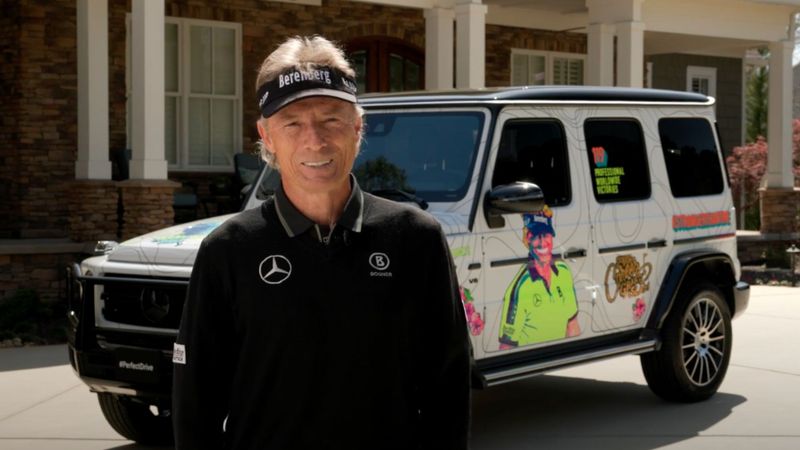 Bernhard Langer steckt sich gr...